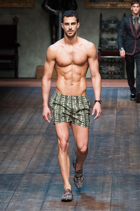 mannequin dolce & gabbana homme